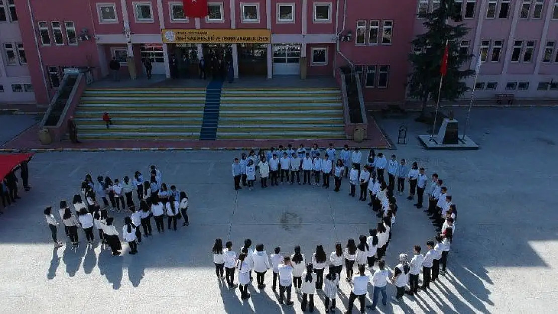 Kızılcahamamlı öğrencilerden Bahar Kalkanı Harekatı'na destek