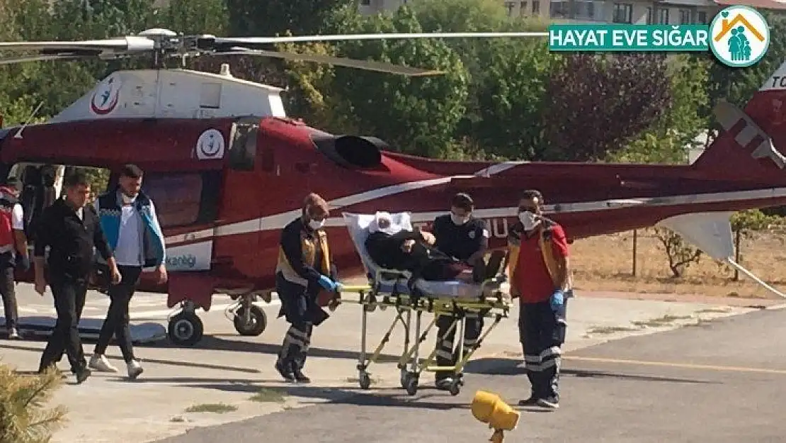 KOAH hastası kadın ambulans helikopterle şehir merkezine getirildi