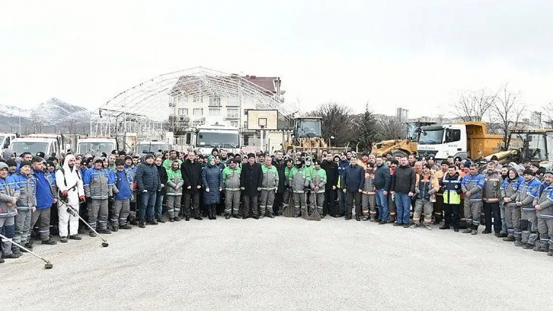 Kollar Şahap Gürler için sıvandı