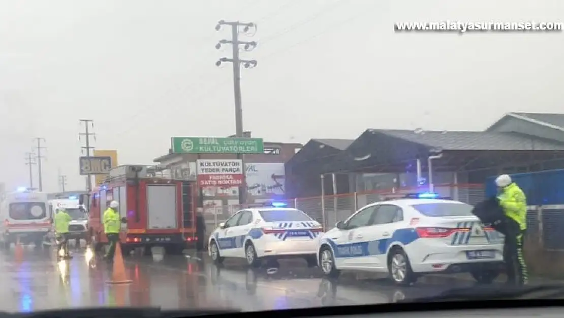 Kontrolden çıkan otomobil su kanalına düştü: 1 ölü, 1 yaralı