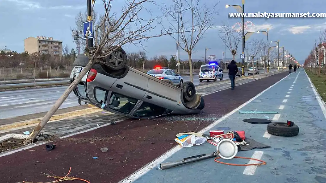 Kontrolden çıkan otomobil ters döndü: 2'si çocuk 3 yaralı