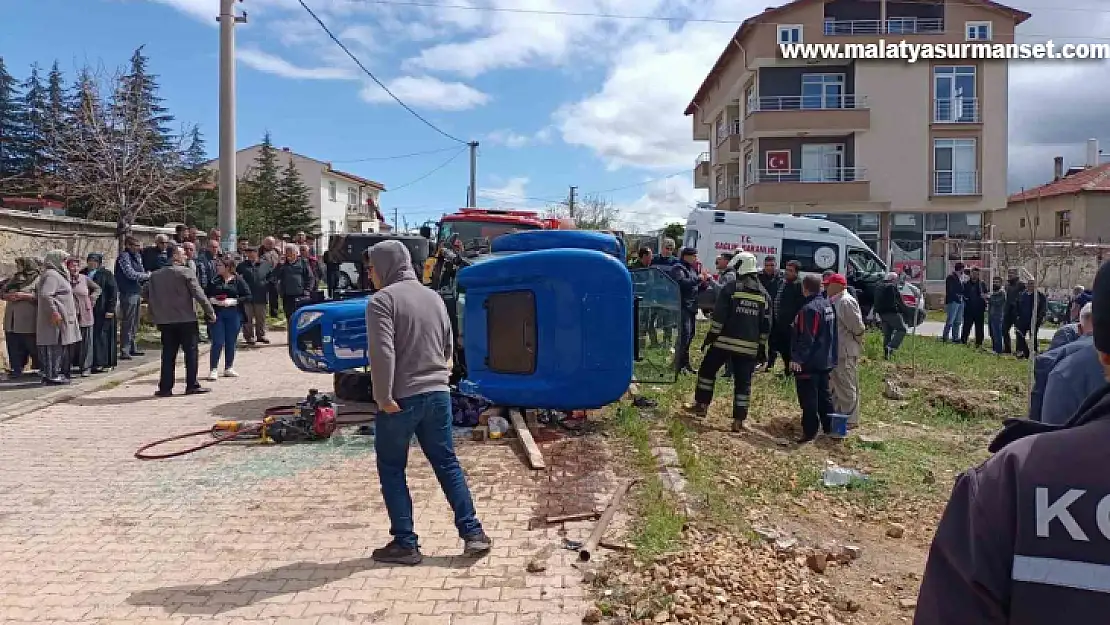 Kontrolden çıkan traktör devrildi: 1 ölü 2 yaralı