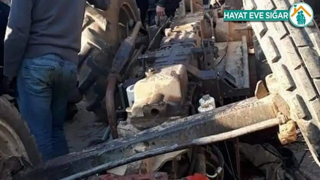 Kontrolden çıkan traktör devrildi: 1 ölü, 4 yaralı