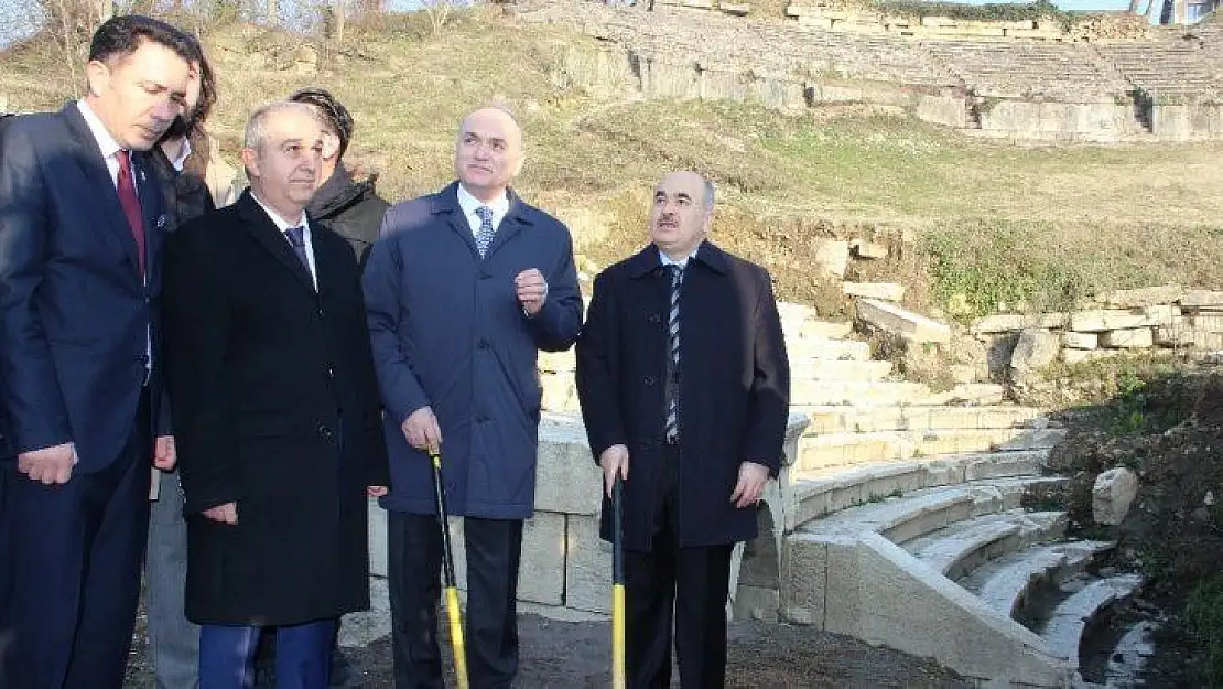 Konuralp'te tarih gün yüzüne çıkıyor
