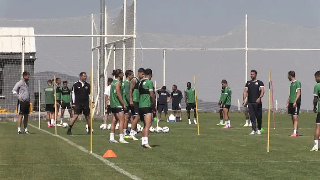 Konyaspor Teknik Direktörü Ali Çamdalı'nın hedefi, iç sahada üstünlük kuran bir takım