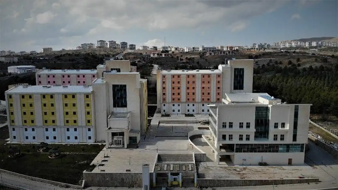 Korona virüsle mücadele eden sağlık çalışanlarına yurt tahsis edildi