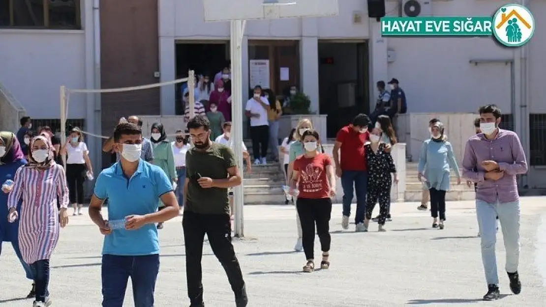 KPSS'ye giren öğrenciler zorlandı