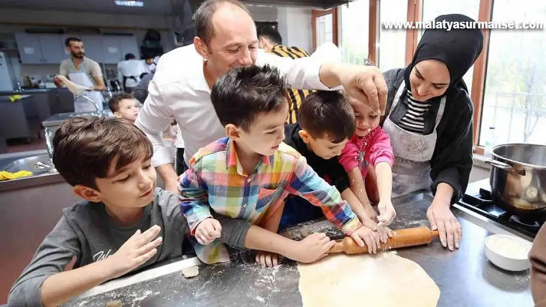 Kreş öğrencileri makarna yaptı