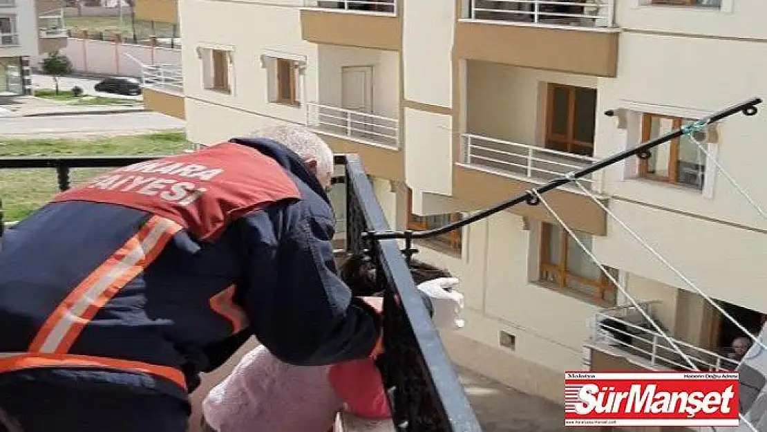 Küçük kızı can sıkıntısı zor duruma düşürdü