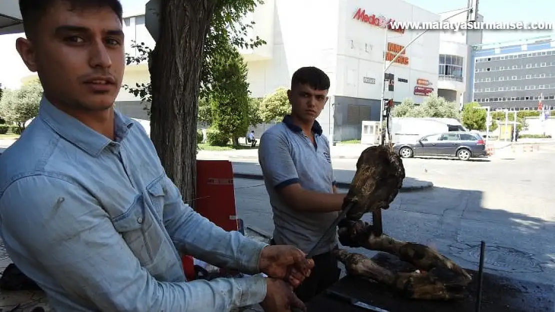 Kurban Bayramı'nda kelle ütücülerinin yoğun mesaisi