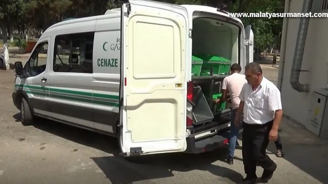 Kurutmalık işi yaparken üzerine yıldırım düşen genç hayatını kaybetti