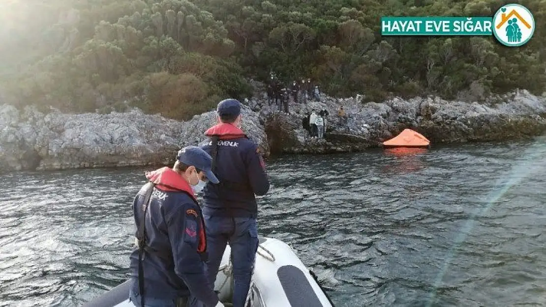 Kuşadası Körfezi'nde 21 düzensiz göçmen kurtarıldı