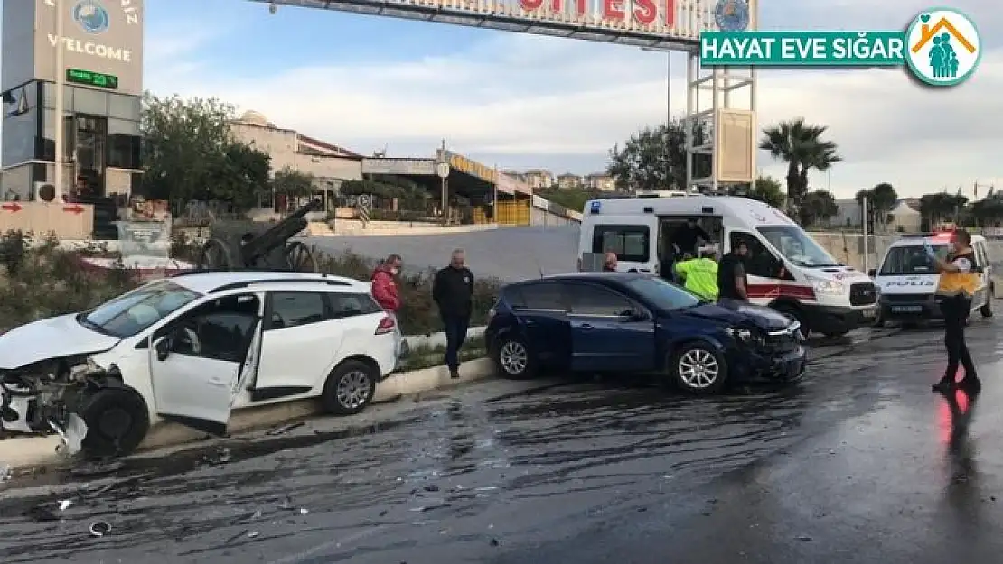 Kuşadası'nda trafik kazası: 4 yaralı