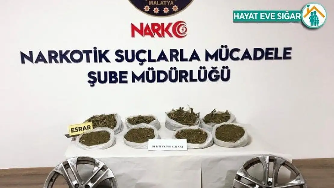 Lastik içinde esrar sevkiyatı polise takıldı