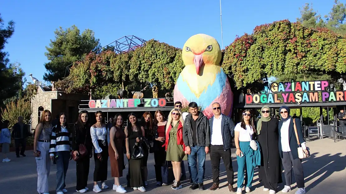 Lise öğrencileri Gaziantep'in tarihi ve turistik yerlerini gezdi