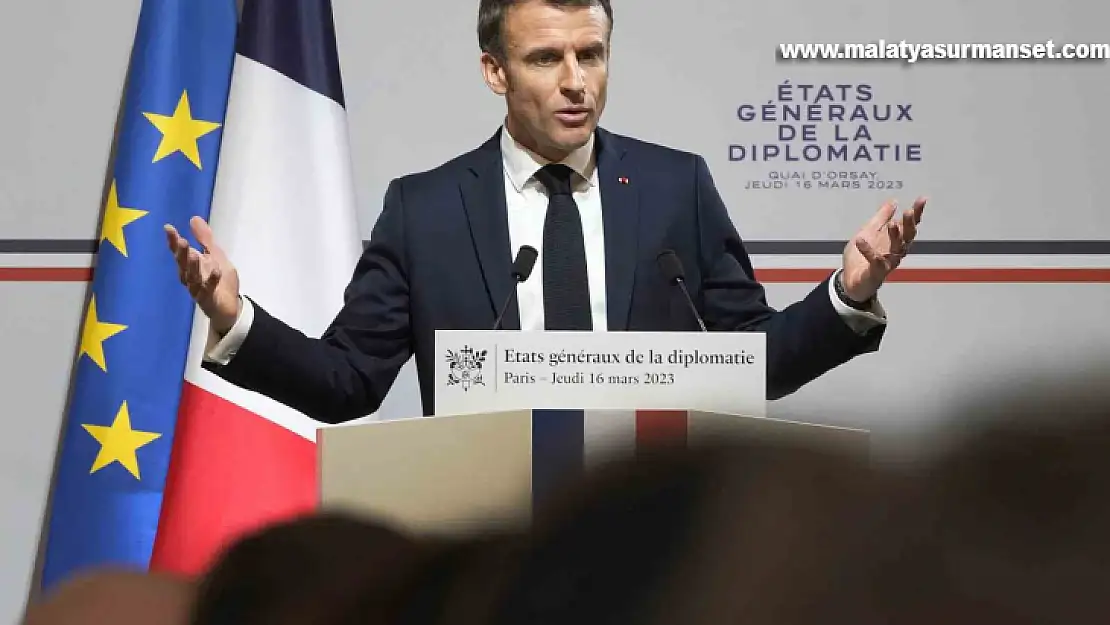 Macron: '(Emeklilik reformu) Bu reformu yapmaktan zevk aldığımı mı sanıyorsun?'