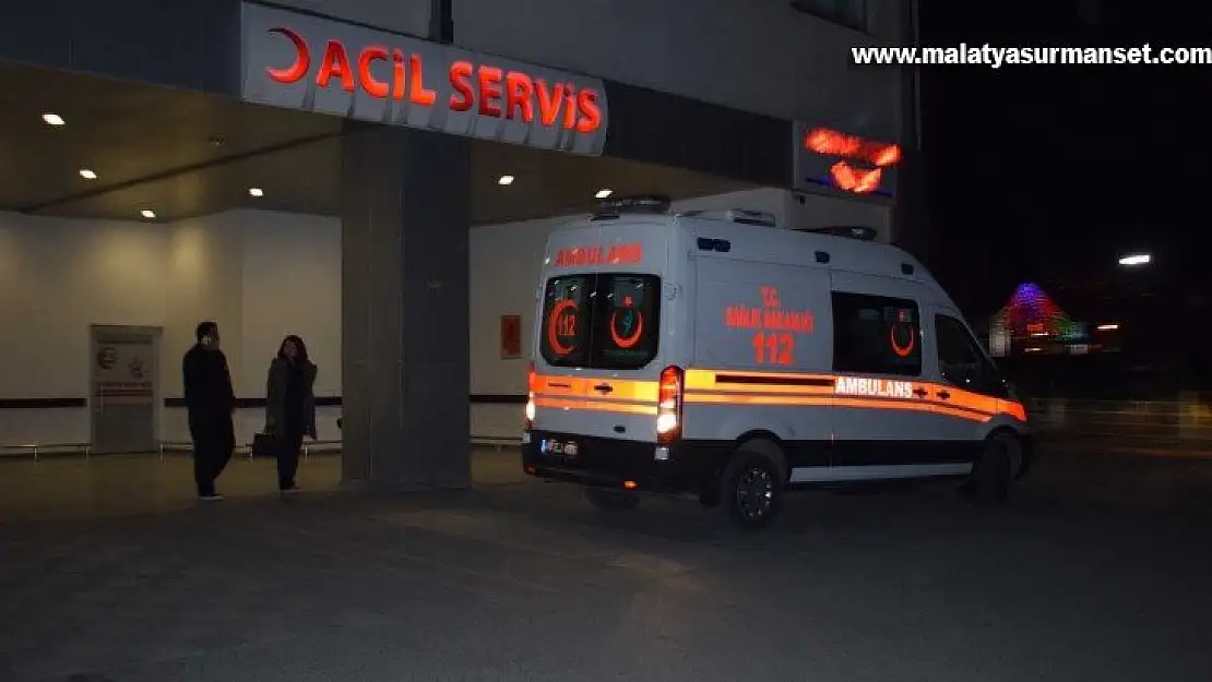 Madde bağımlısı, kırık bardakla hemşirelere dehşeti yaşattı