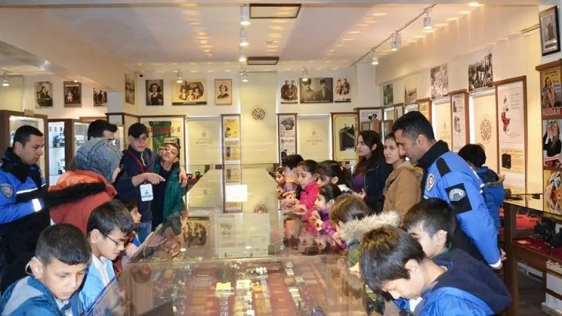 Malatya 2023 Fotoğraf Makinesi Müzesi'ni 120 bin ziyaretçi gezdi