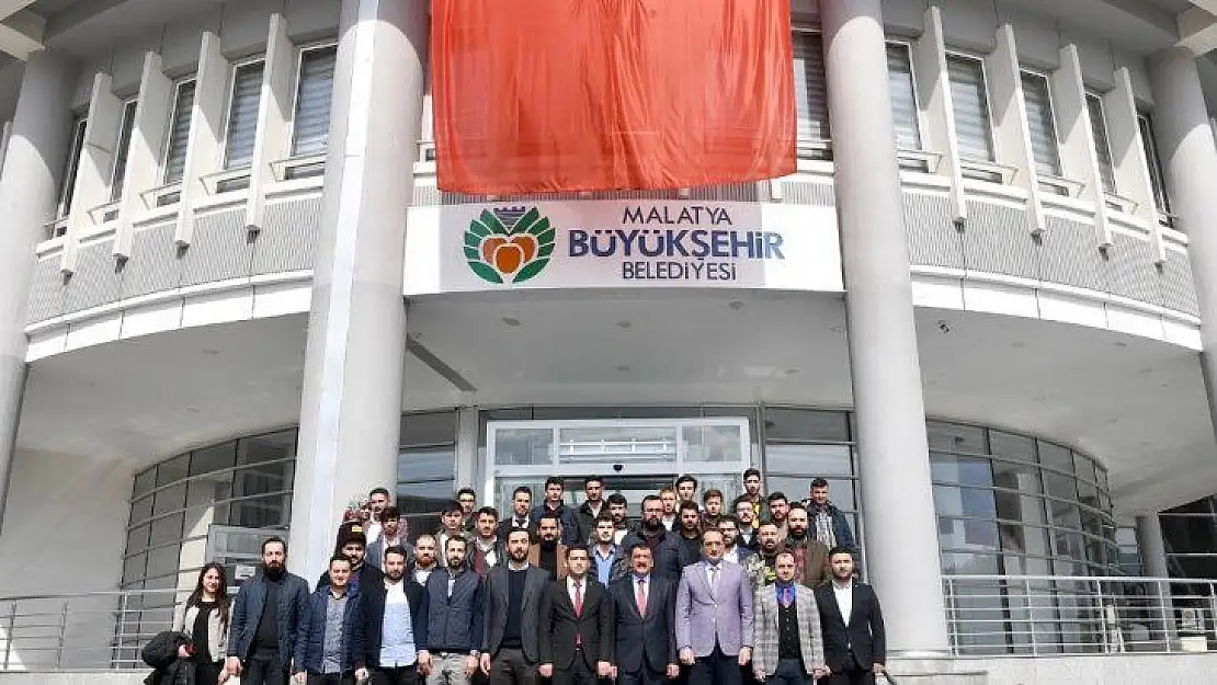 Malatya'a maça gelen taraftarlara Türk Bayrağı dağıtılacak