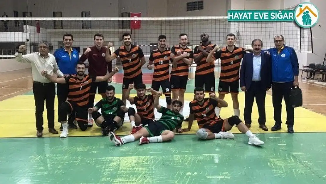 Malatya Büyükşehir Belediyespor Voleybol takımı 3-0 ile güldü