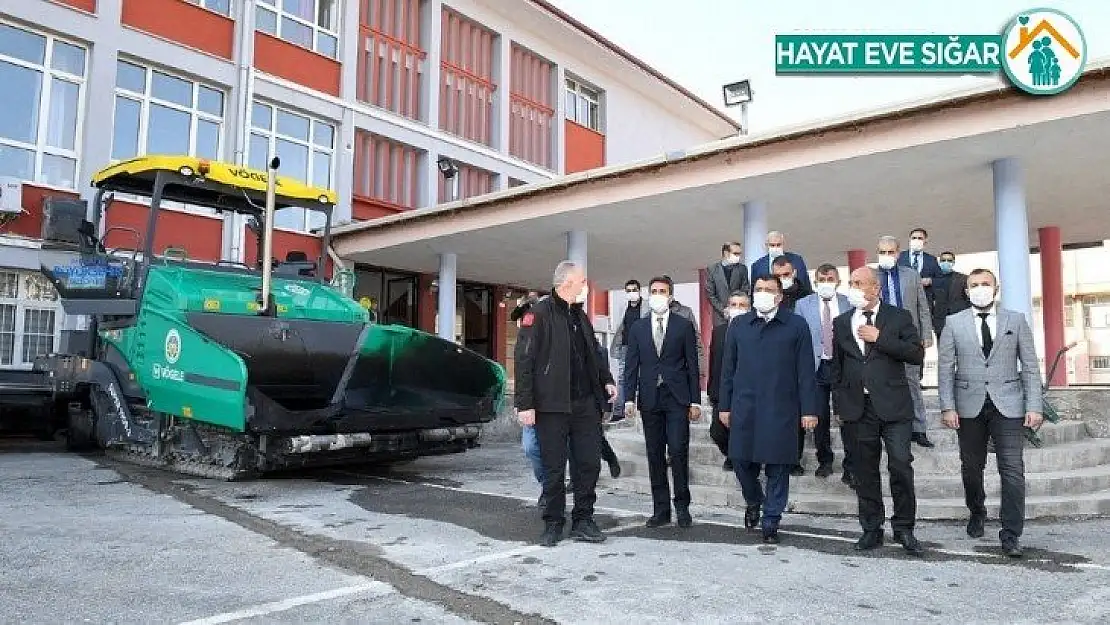 Malatya Büyükşehir, Malatya Lisesi'nde bahçe düzenlemesi gerçekleştirdi