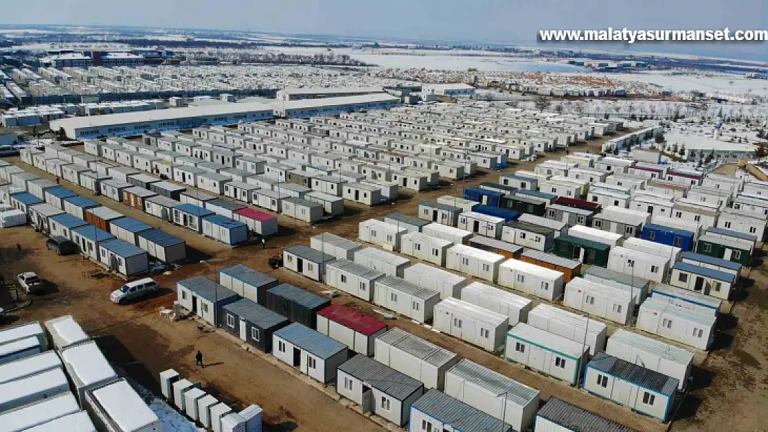 Malatya'da 10 bin kişinin barınacağı konteyner kente aileler yerleşmeye başladı