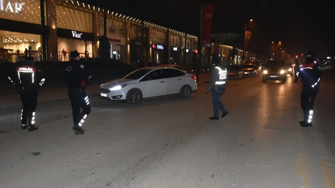 Malatya'da 2 bin 200 emniyet personeliyle yılbaşı denetimi