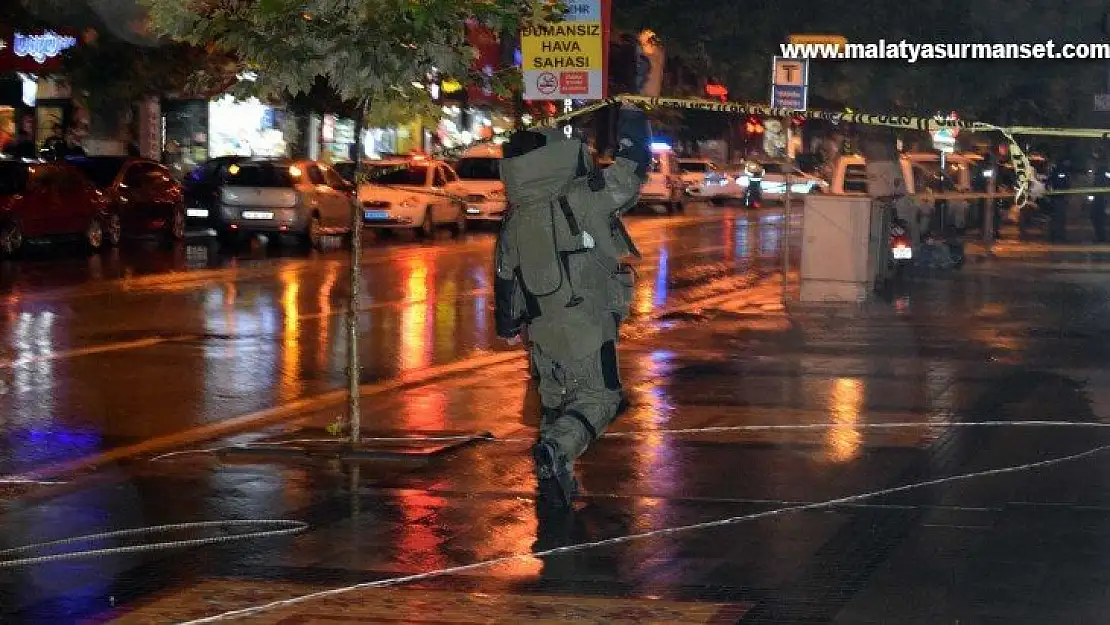 Malatya'da ATM'de unutulan paket fünyeyle patlatıldı