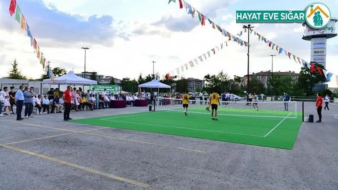 Malatya'da ayak tenisi heyecanı