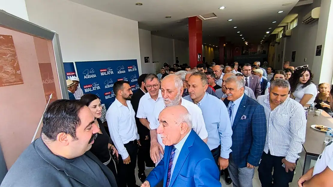 Malatya'da CHP İl Başkanlığı Bayramlaşma Programına Yoğun İlgi