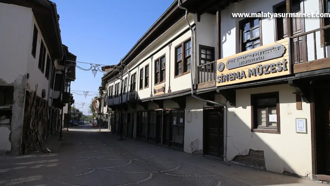 Malatya'da depremlerde hasar gören tescilli kültür varlıklarının restorasyonu sürüyor