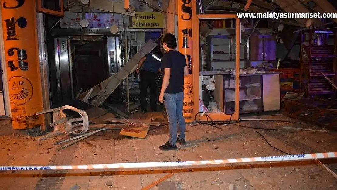 Malatya'da ekmek fırını bomba gibi patladı: Ortalık savaş alanına döndü