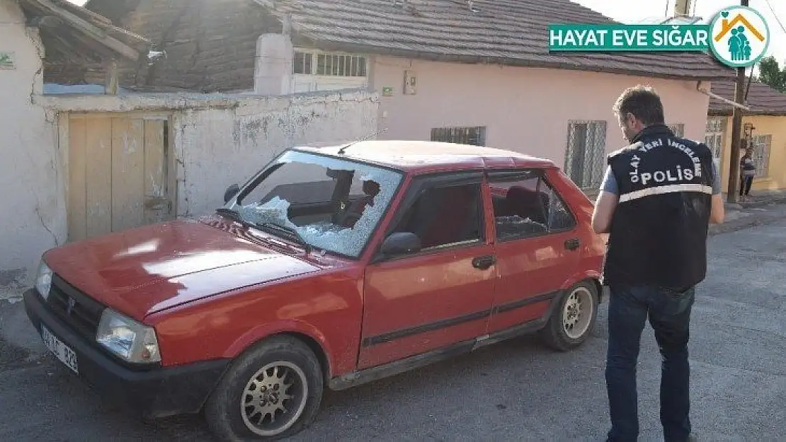 Malatya'da emanet araca satırlı saldırı