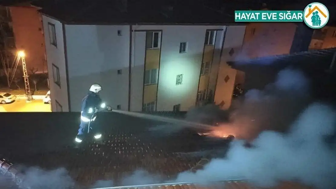 Malatya'da ev ve çatı yangını korkuttu