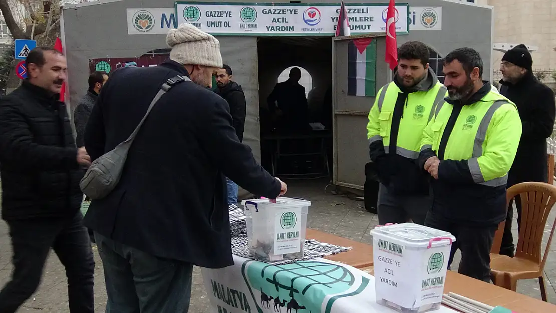 Malatya'da Gazze için yardım çadırı kuruldu