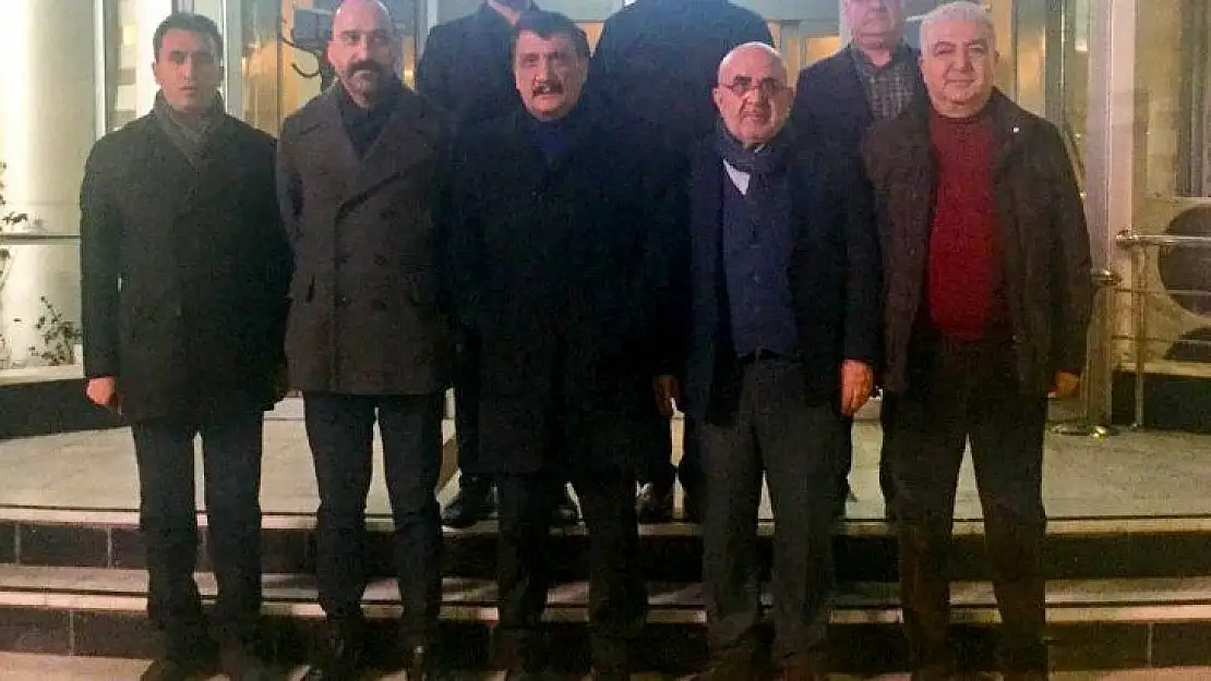 Malatya'da her gün 10 bin kişiye sıcak yemek