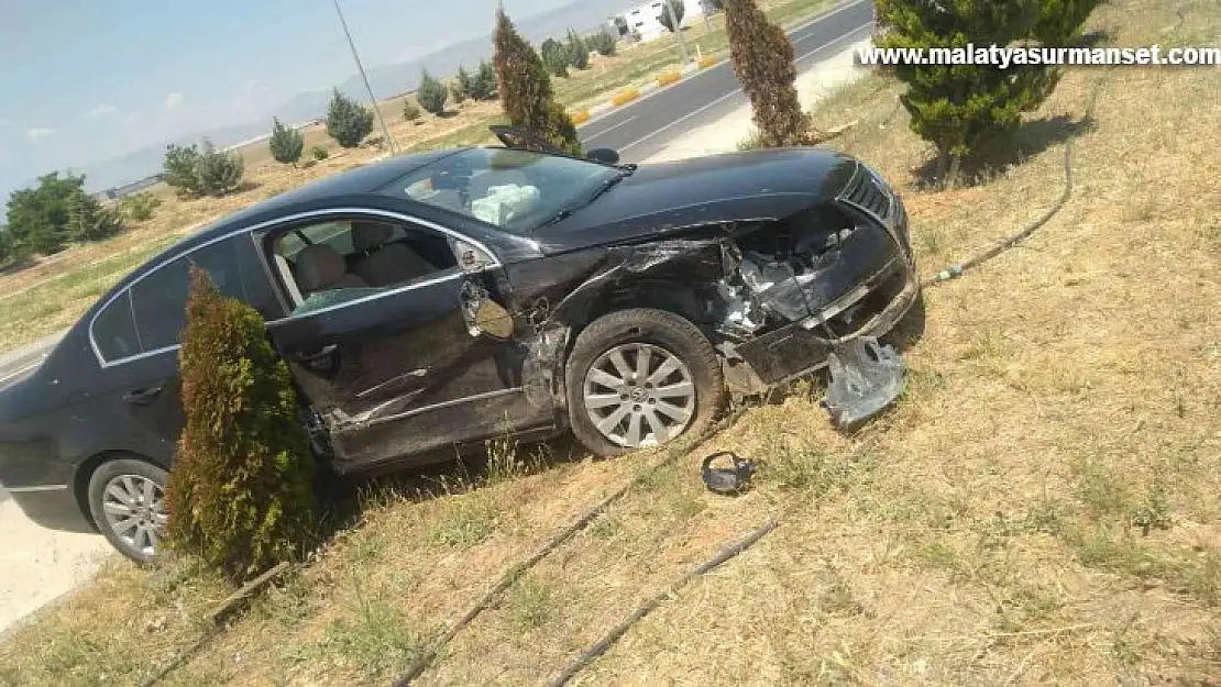 Malatya'da iki araç çarpıştı: 2 yaralı