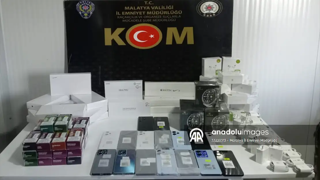 Malatya'da kaçak cep telefonu ile akıllı kol saati ele geçirildi