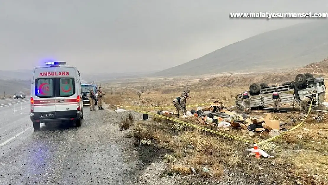 Malatya'da kontrolden çıkan kamyonet takla attı: 1 yaralı