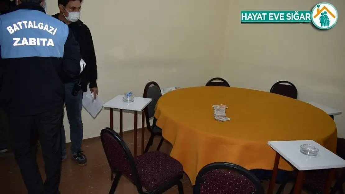 Malatya'da kumarhaneye çevrilen ofise polis baskını