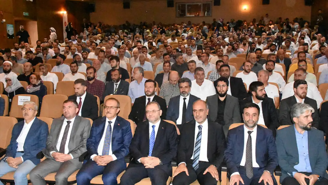 Malatya'da, Peygamber ve Şahsiyet İnşası konulu konferans düzenlendi