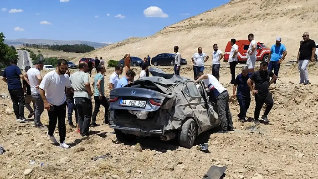 Malatya'da şarampole devrilen otomobilin sürücüsü yaralandı