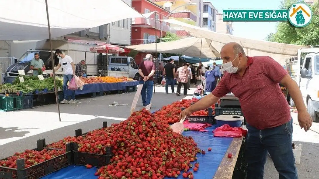 Malatya'da semt pazarı kuruldu