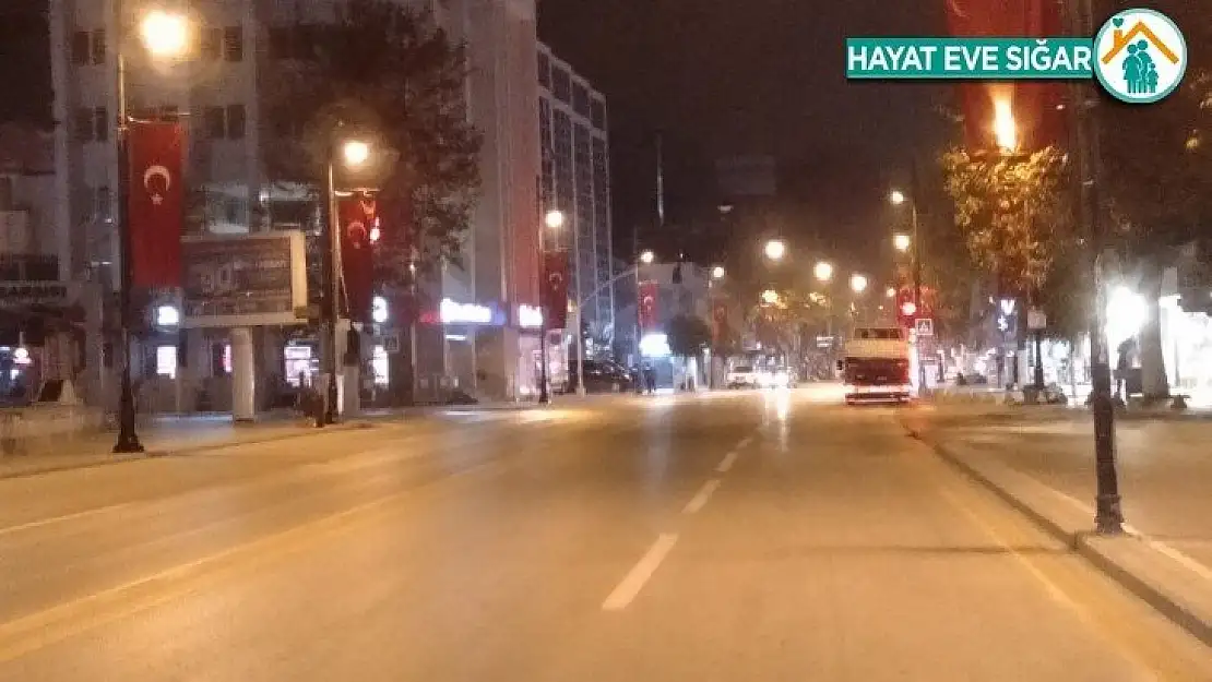 Malatya'da sokaklar sessizliğe büründü