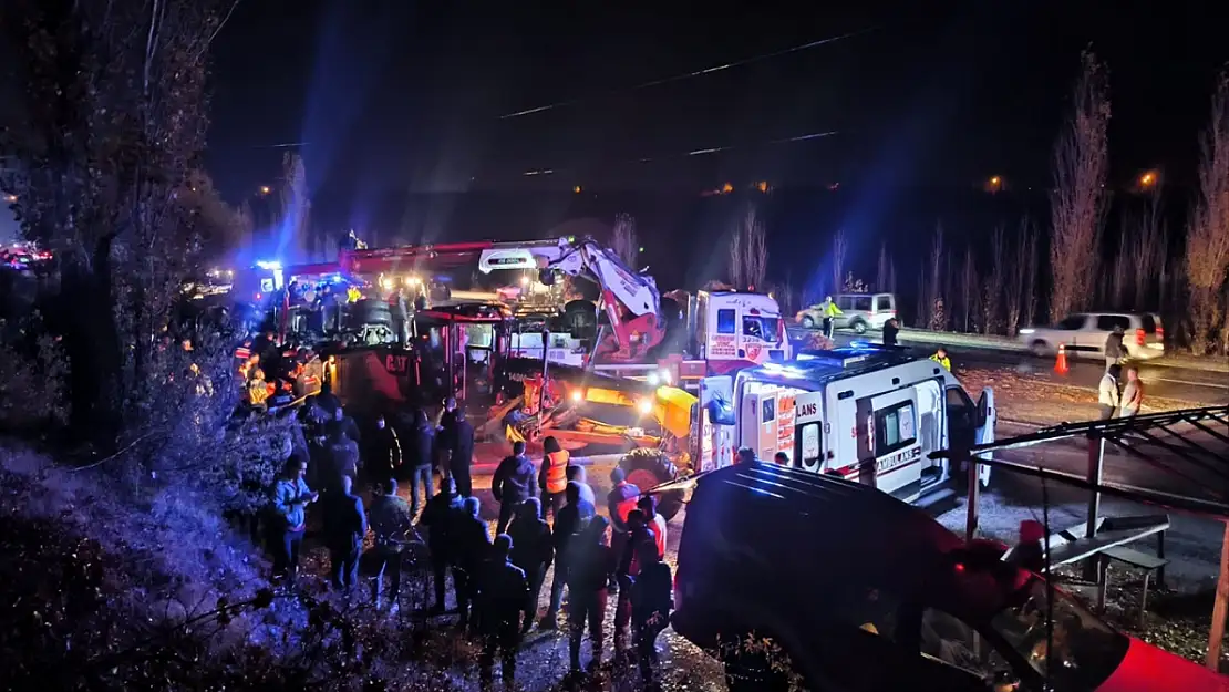 Malatya'da Tır Faciası 1 Polis Şehit 1 Polis Yaralı