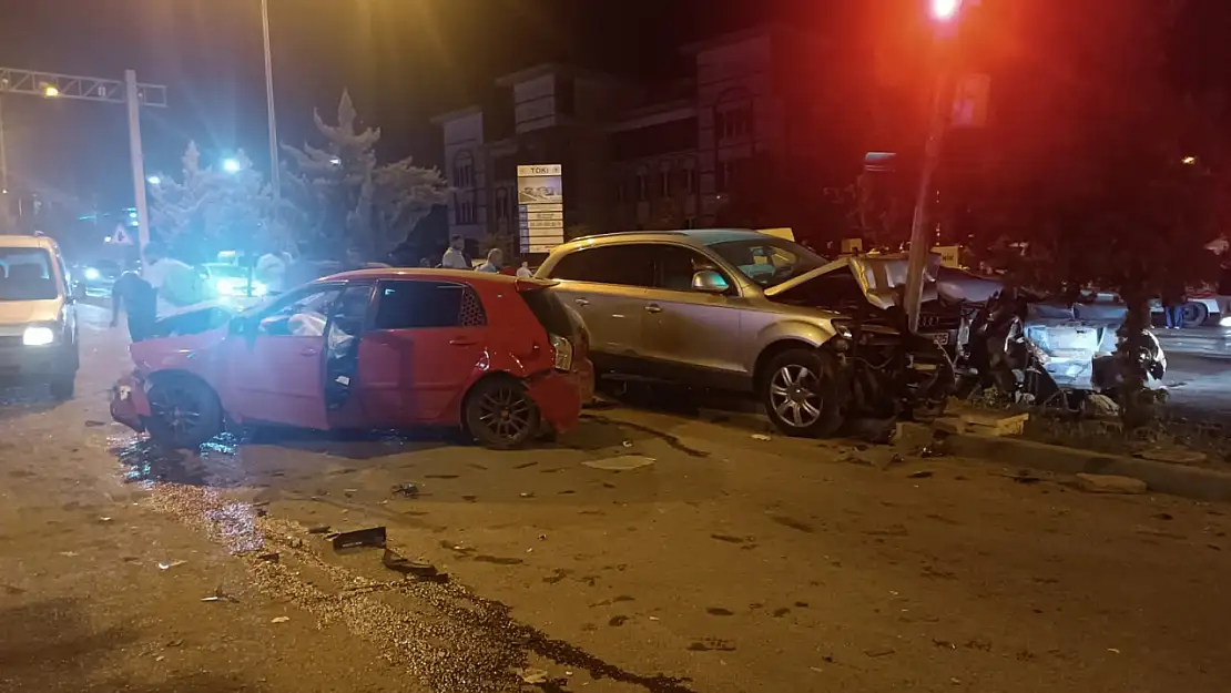 Malatya'da Trafik Felaketi 7 Yaralı 1'i Ağır!