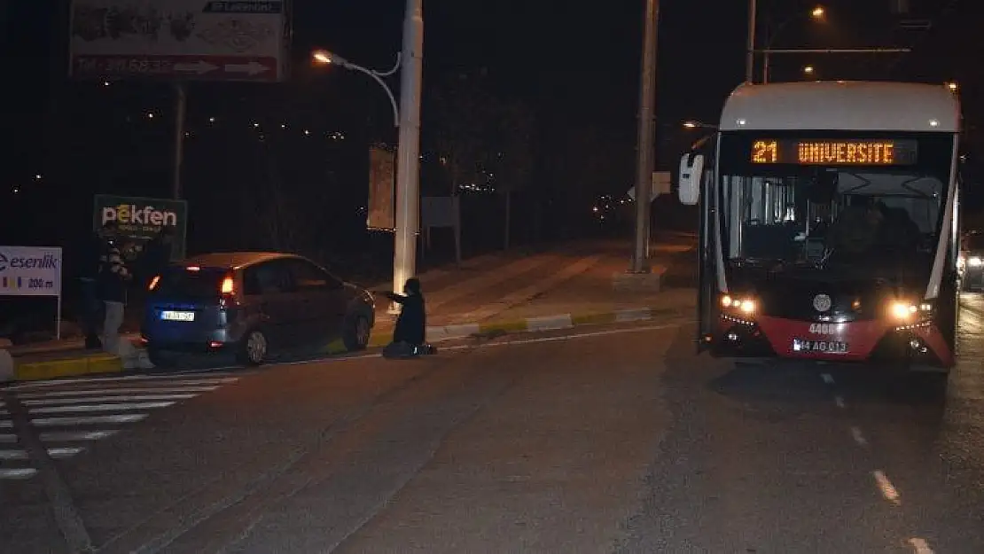 Malatya'da trambüs ile otomobil çarpıştı: 2 yaralı