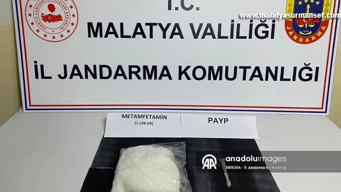 Malatya'da uyuşturucu operasyonunda 3 zanlı tutuklandı