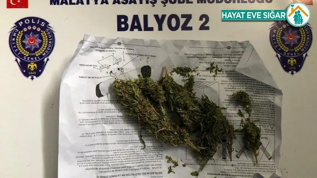 Malatya'da uyuşturucu ve silahlar ele geçirildi