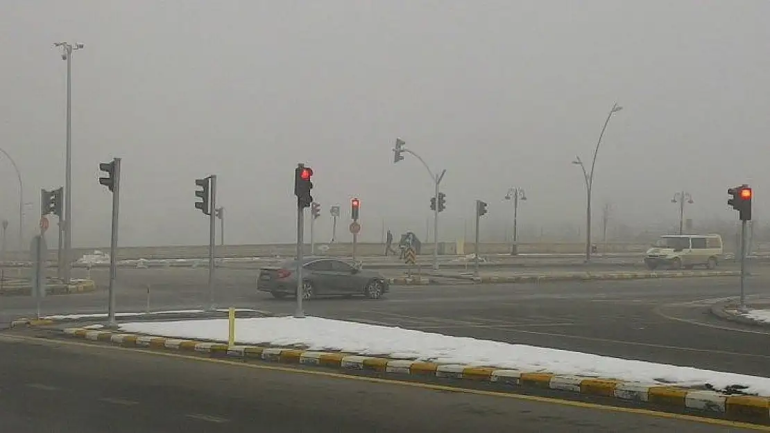 Malatya'da yoğun sis etkili oldu